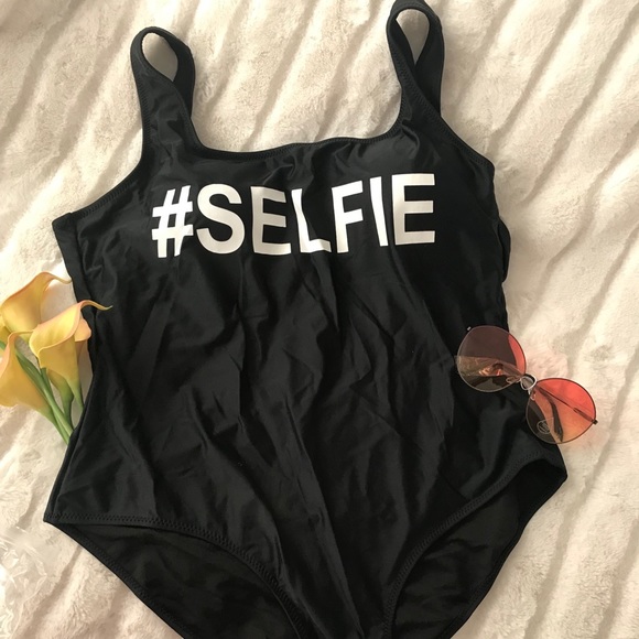 New One piece plus swimsuit - Picture 6 of 8